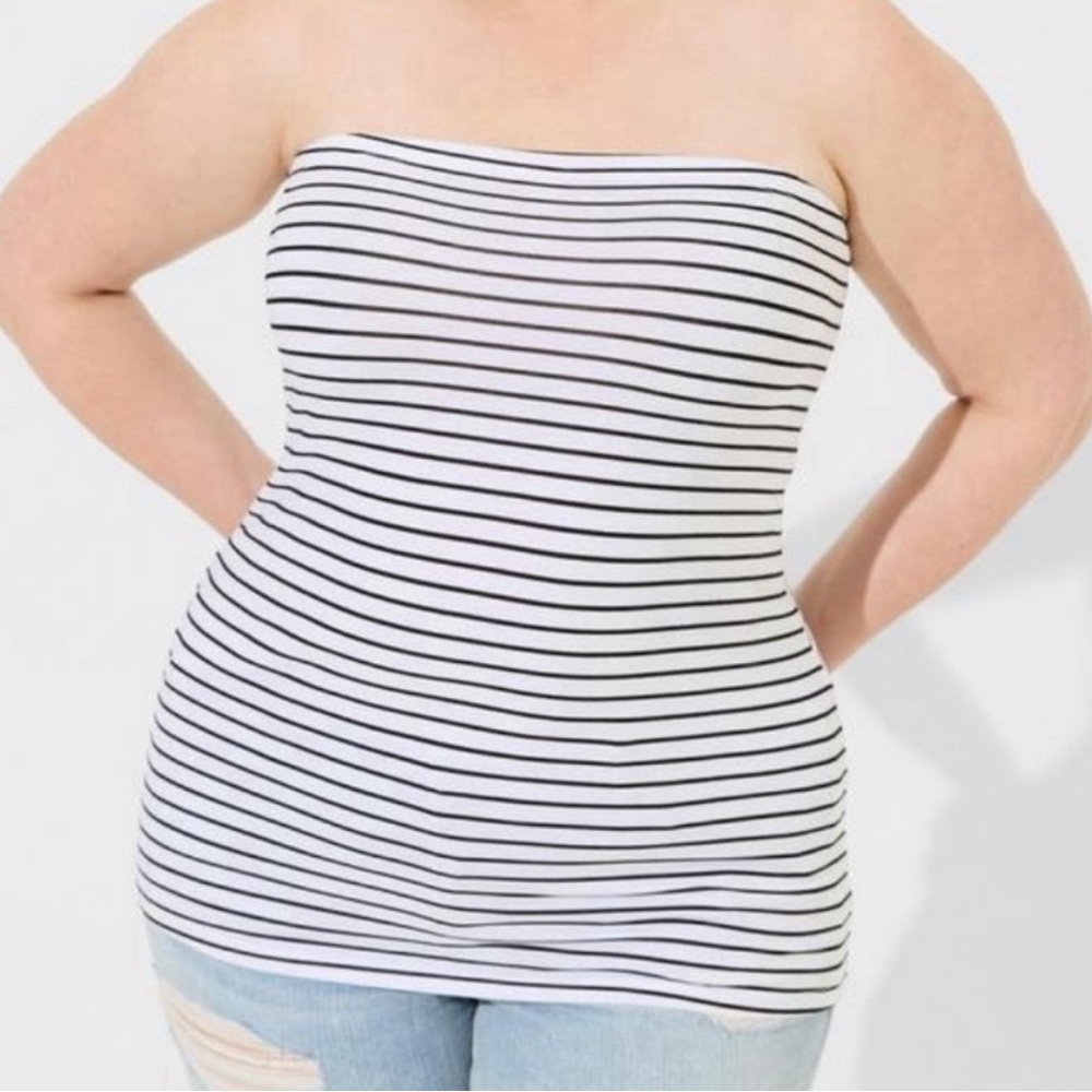 Torrid Black & White Striped Foxy Tube Top 3X- NWT